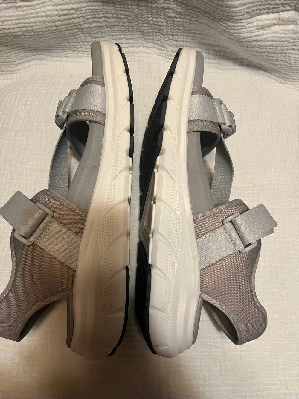 VIONIC Men’s Sandals Size 10-11